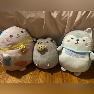 PLUSHIE BUNDLE